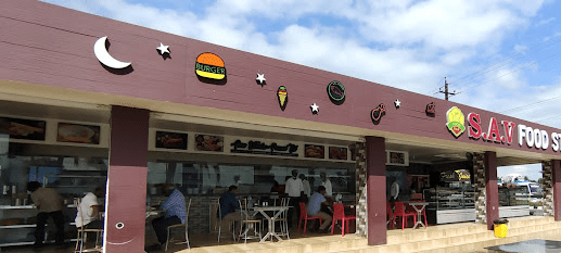 Restaurants in Kavalkinaru