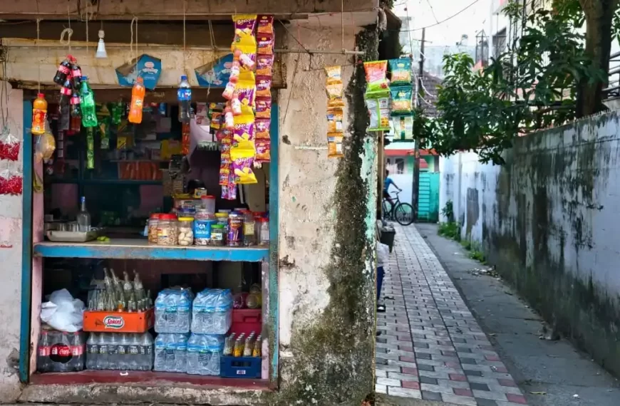 P.M.P Lawrence Store in Kavalkinaru